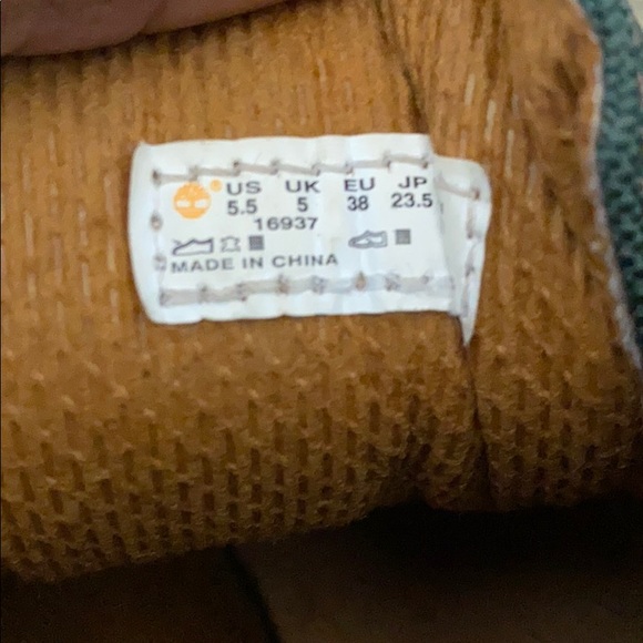 Shoes - Picture 4 of 4